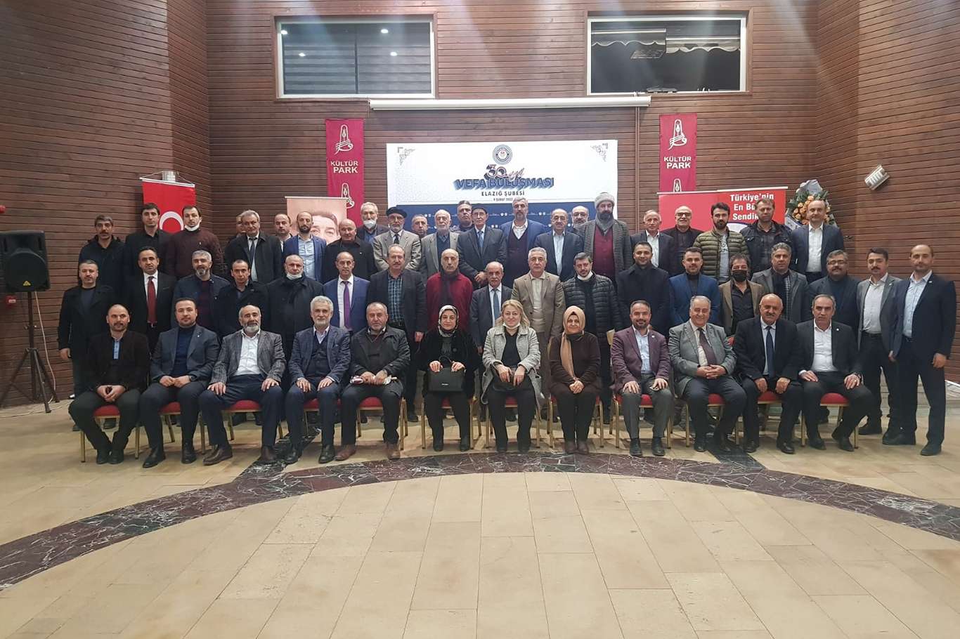 Elazığ Eğitim-Bir-Sen “30. Yıl Vefa Buluşması” düzenledi Elazığ Eğitim-Bir-Sen “30. Yıl Vefa Buluşması” düzenledi